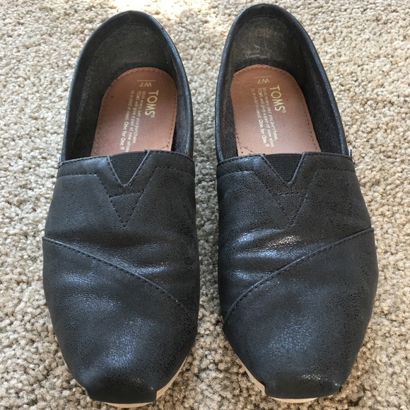 toms black metallic